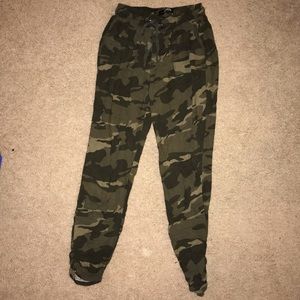 Army pants size S